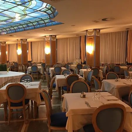 Promenade 4*