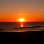 Promenade Hotel 4*