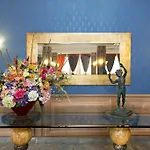Promenade Hotel 4*